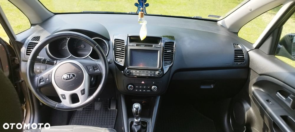 Kia Venga 1.4 Business Line - 10