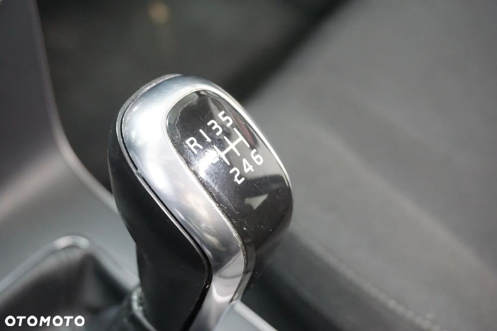 Volvo V40 D2 Kinetic - 35