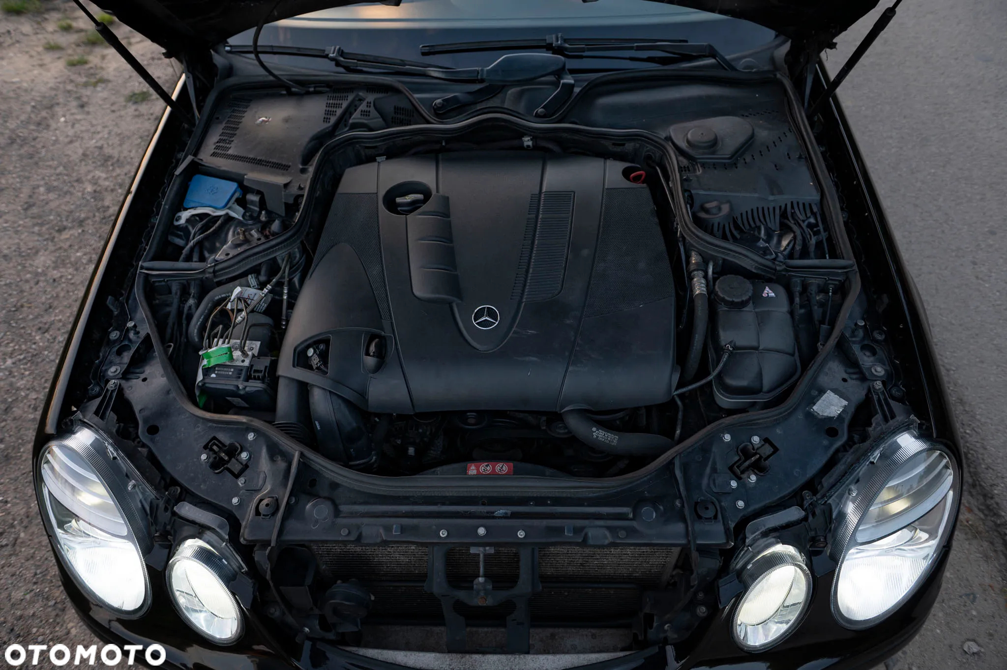 Mercedes-Benz Klasa E ver-220-t-cdi-automatik-classic - 13