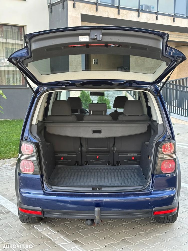 Volkswagen Touran 1.4 TSI Cross - 9