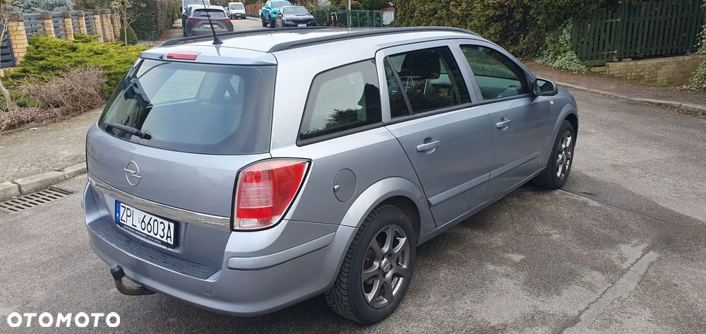 Opel Astra 1.6 Caravan Enjoy - 3