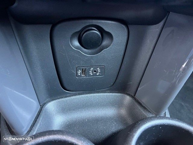 MINI 3 Portas One - 18