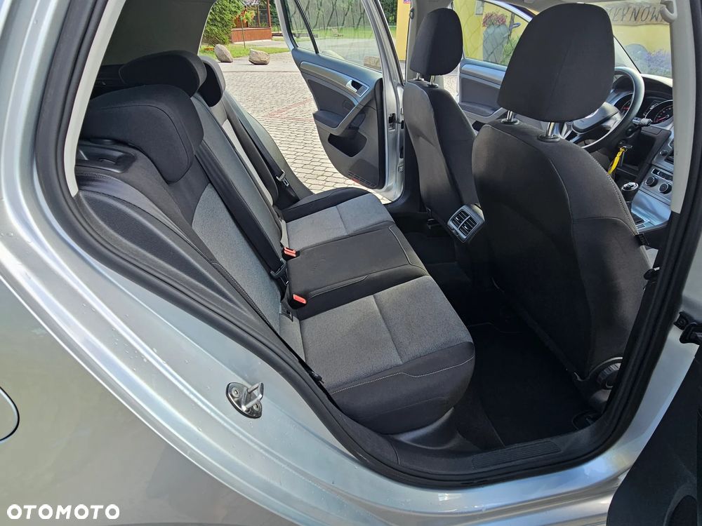 Volkswagen Golf 1.2 TSI BMT Comfortline - 16
