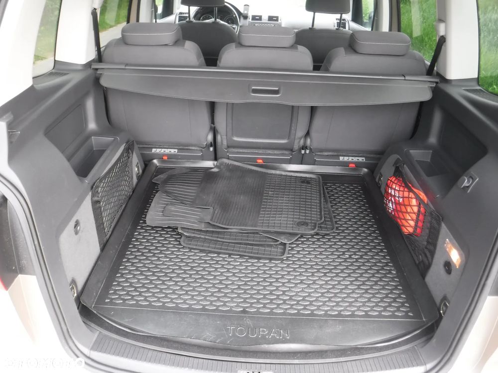 Volkswagen Touran 1.4 TSI MATCH - 24