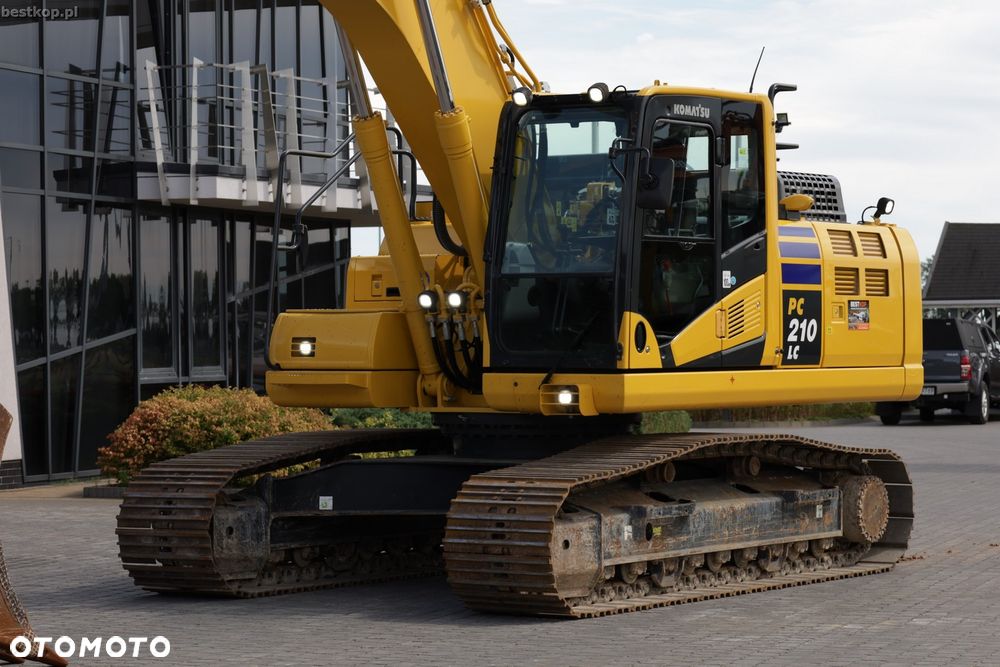 Komatsu PC210LC-11 - 2