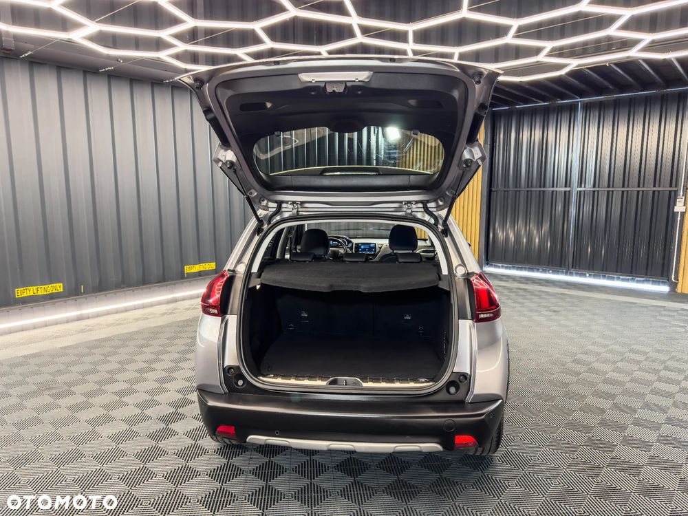Peugeot 2008 BlueHDi FAP 120 STOP & START EAT6 Allure - 26