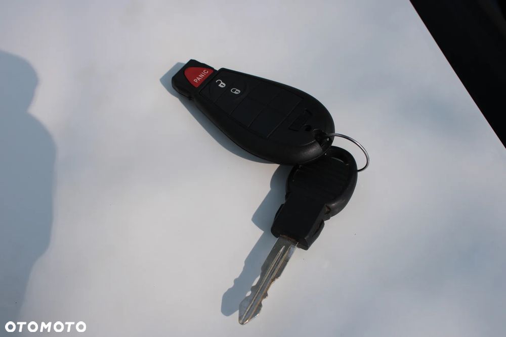 Dodge Grand Caravan - 37