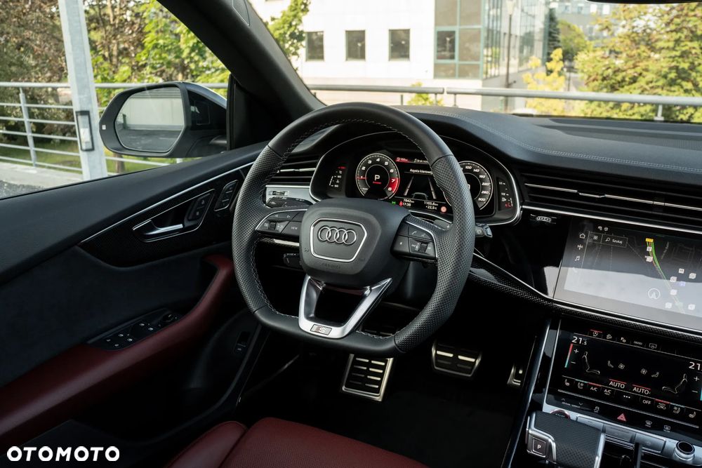 Audi SQ8 - 25
