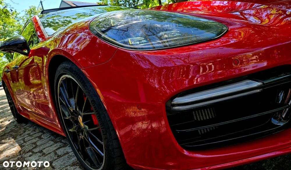 Porsche Panamera - 4