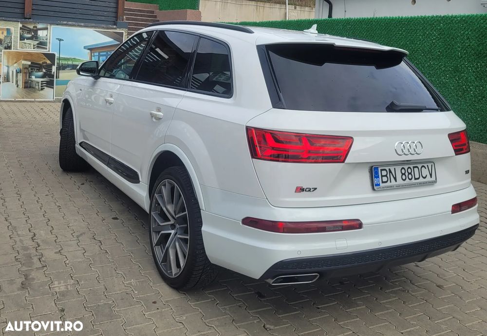 Audi Q7 - 4