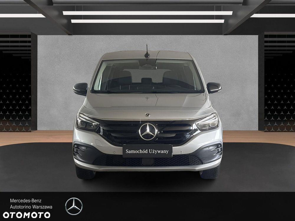 Mercedes-Benz EQT - 9