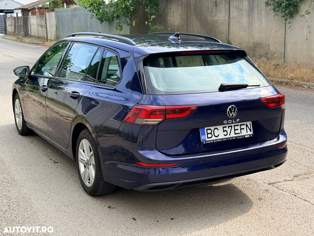 Volkswagen Golf - 6