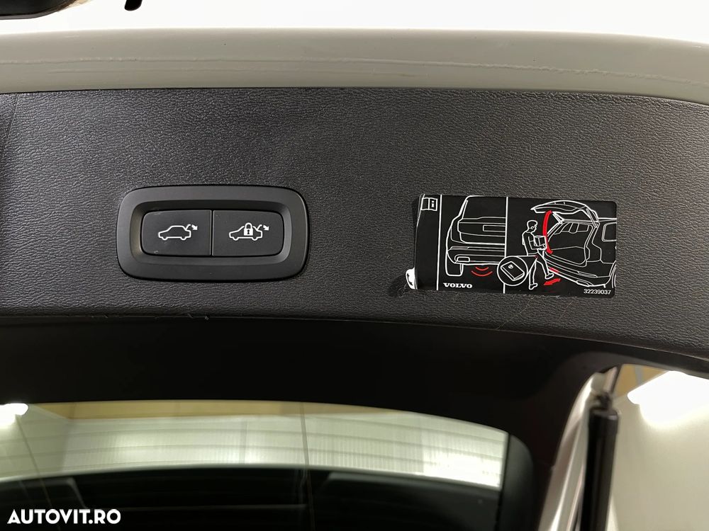 Volvo XC 40 T4 Recharge DKG Inscription - 22