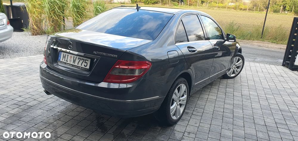 Mercedes-Benz Klasa C 200 Kompressor Avantgarde - 24