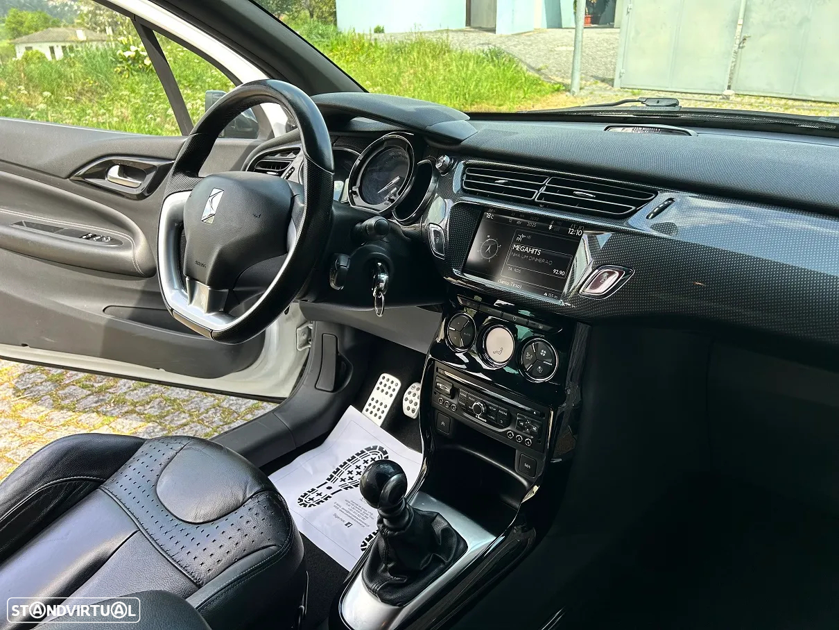 Citroën DS3 1.6 HDi Airdream Sport Chic - 17