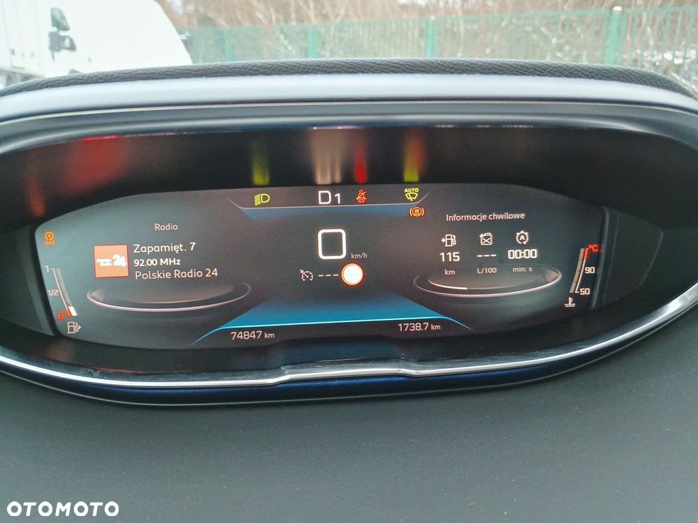 Peugeot 5008 1.2 PureTech Active Pack S&S EAT8 - 16