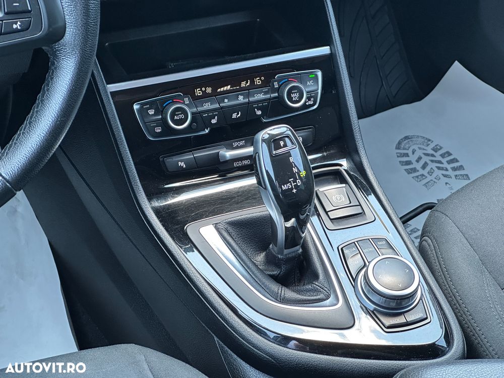 BMW Seria 2 218d Sport-Aut. Sport Line - 14