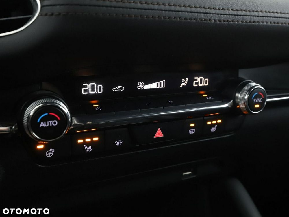 Mazda 3 e-SKYACTIV-G 2.0 M HYBRID SELECTION - 31