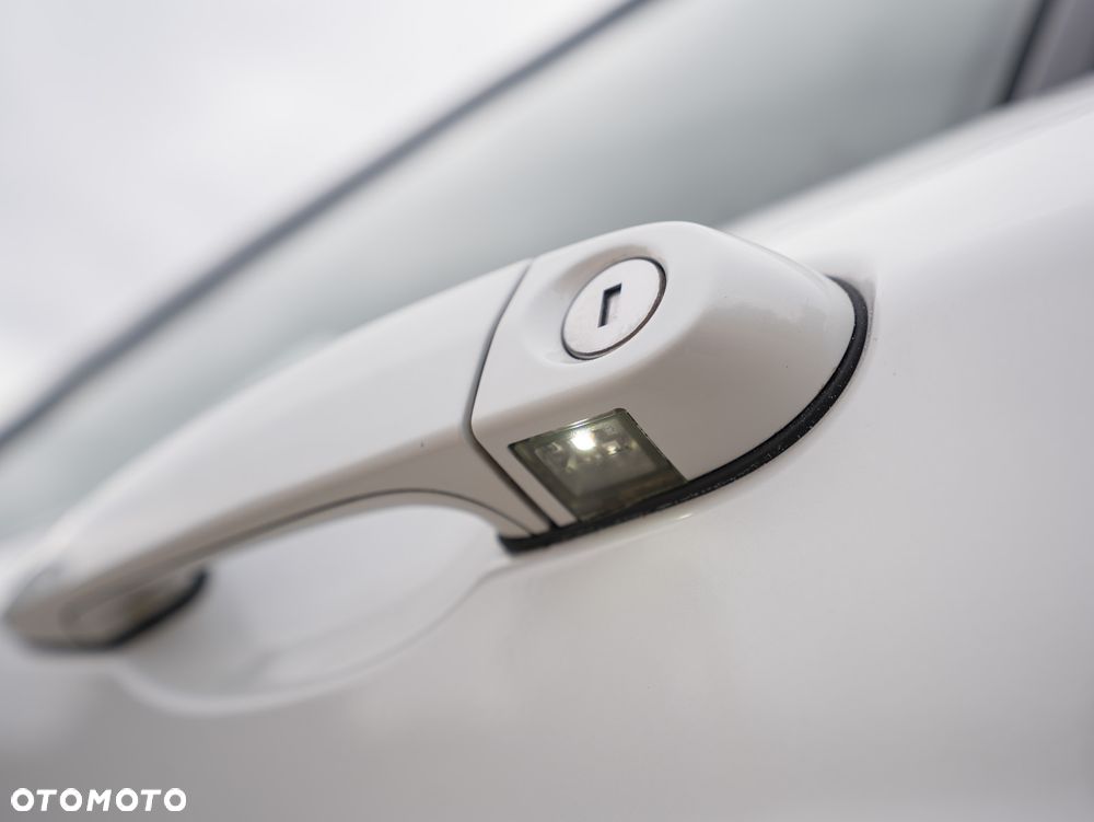 BMW Seria 1 116d Sport Line - 38