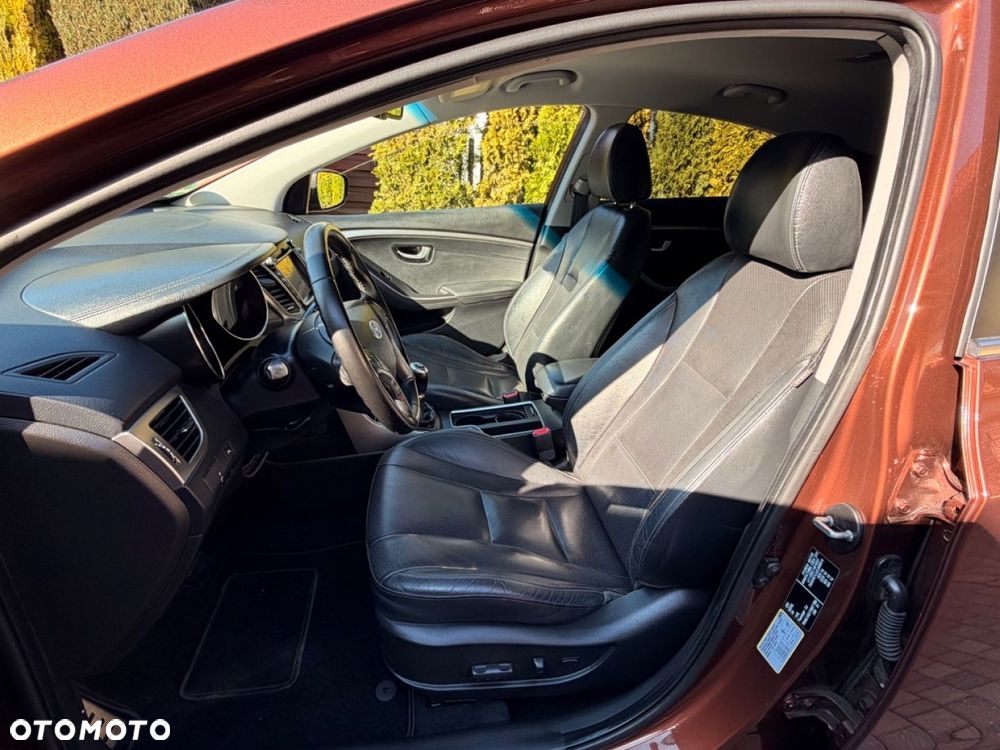 Hyundai i30 1.6 GDI Premium - 12