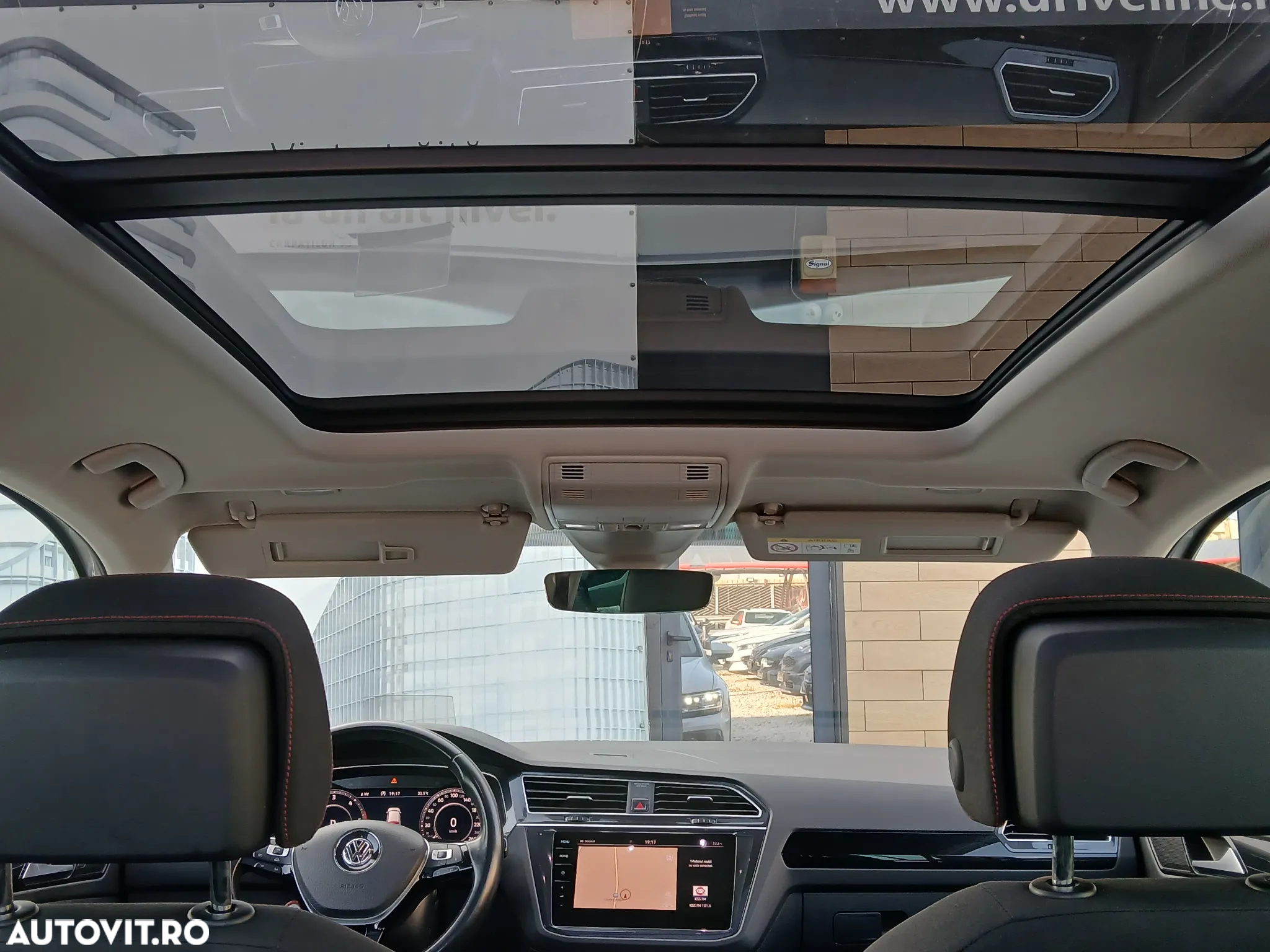 Volkswagen Tiguan - 28