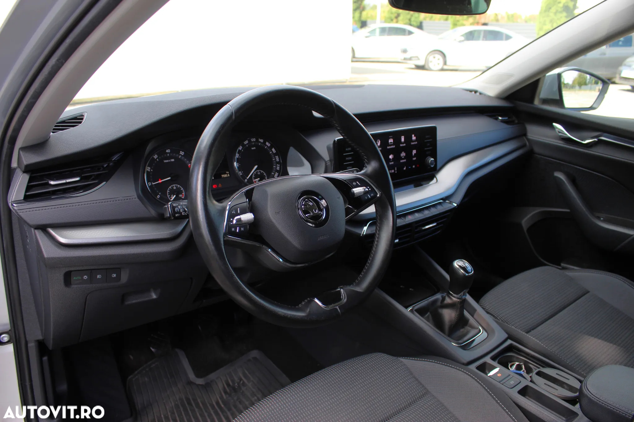 Skoda Octavia 1.5 TSI Ambition - 10