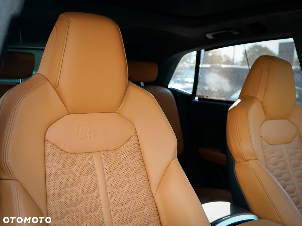 Audi RS Q8 - 27