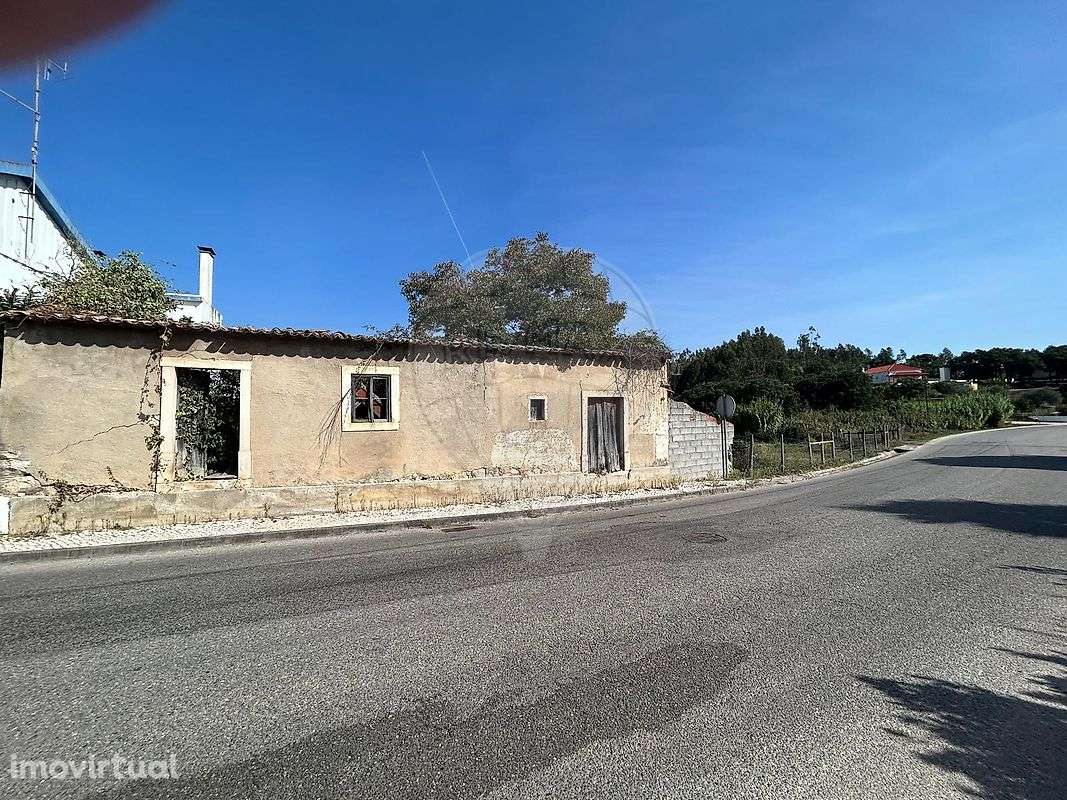 Moradia T2 para venda - Grande imagem: 2/9