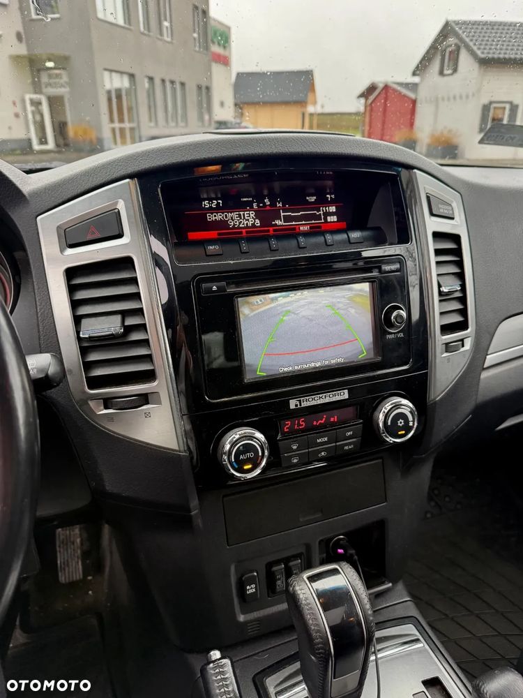 Mitsubishi Pajero 3.2 DID Instyle - 12