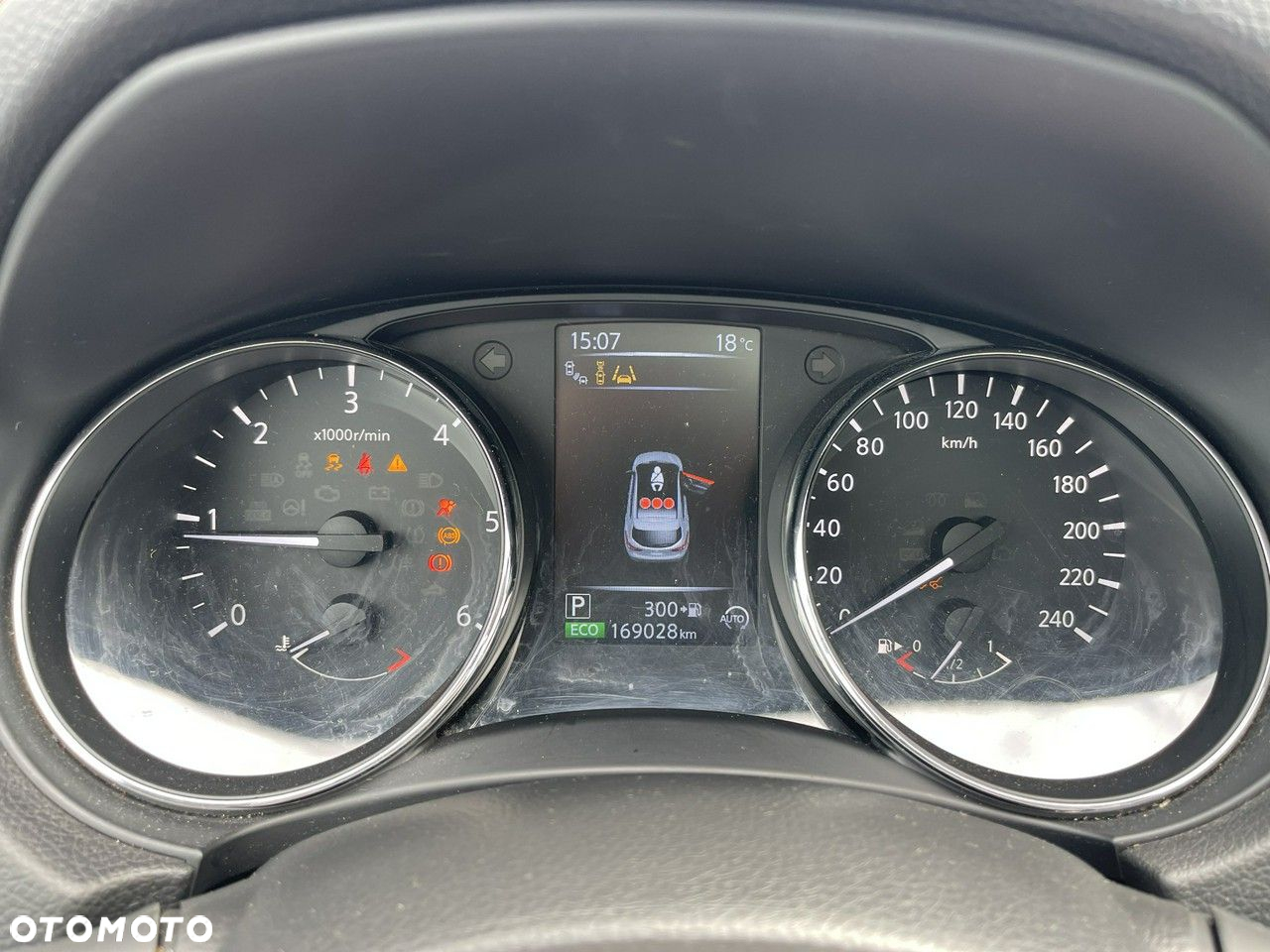 Nissan Qashqai 1.6 dCi Xtronic TEKNA+ - 7