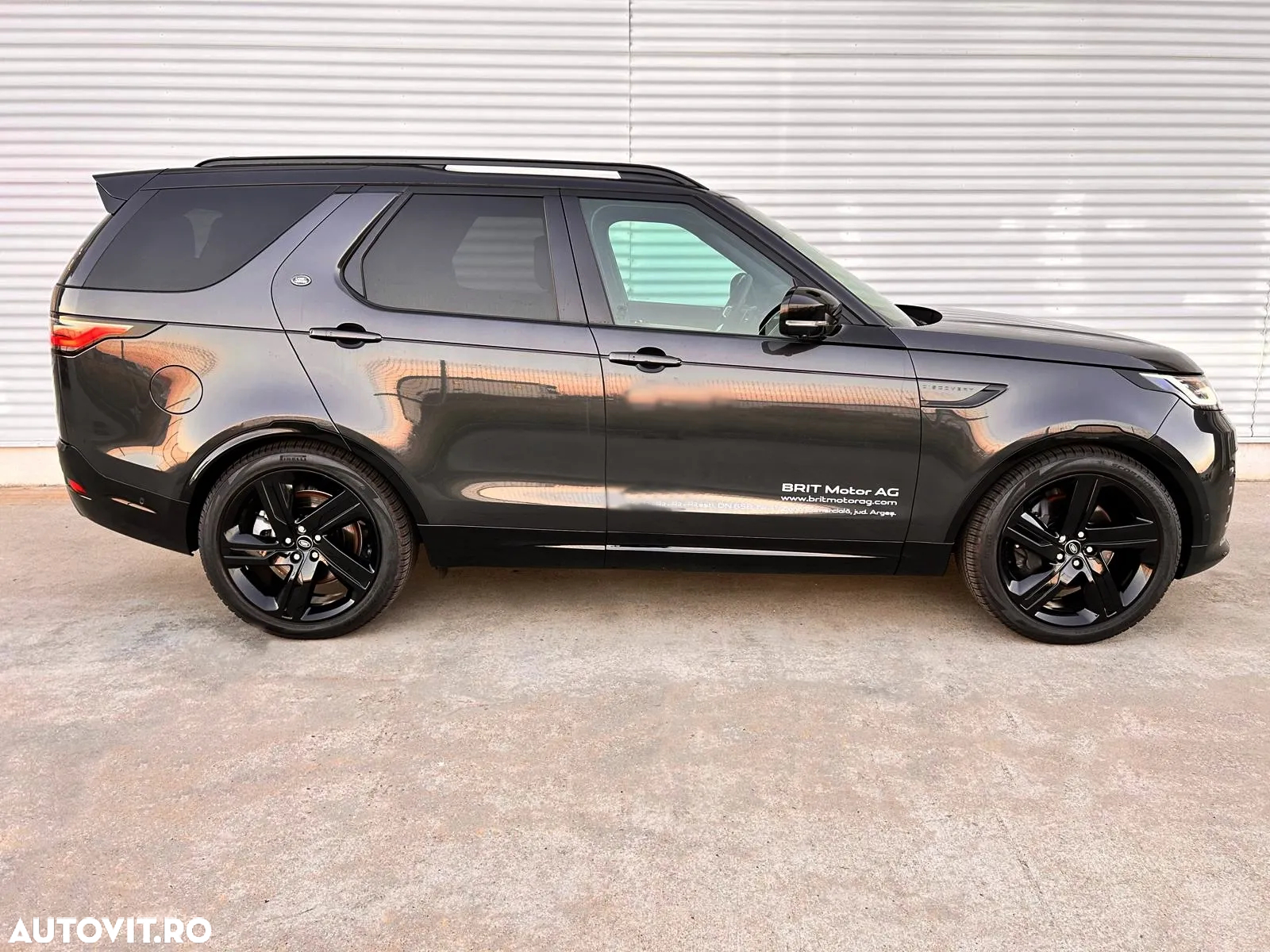 Land Rover Discovery 3.0 P360 MHEV R-Dynamic HSE - 3