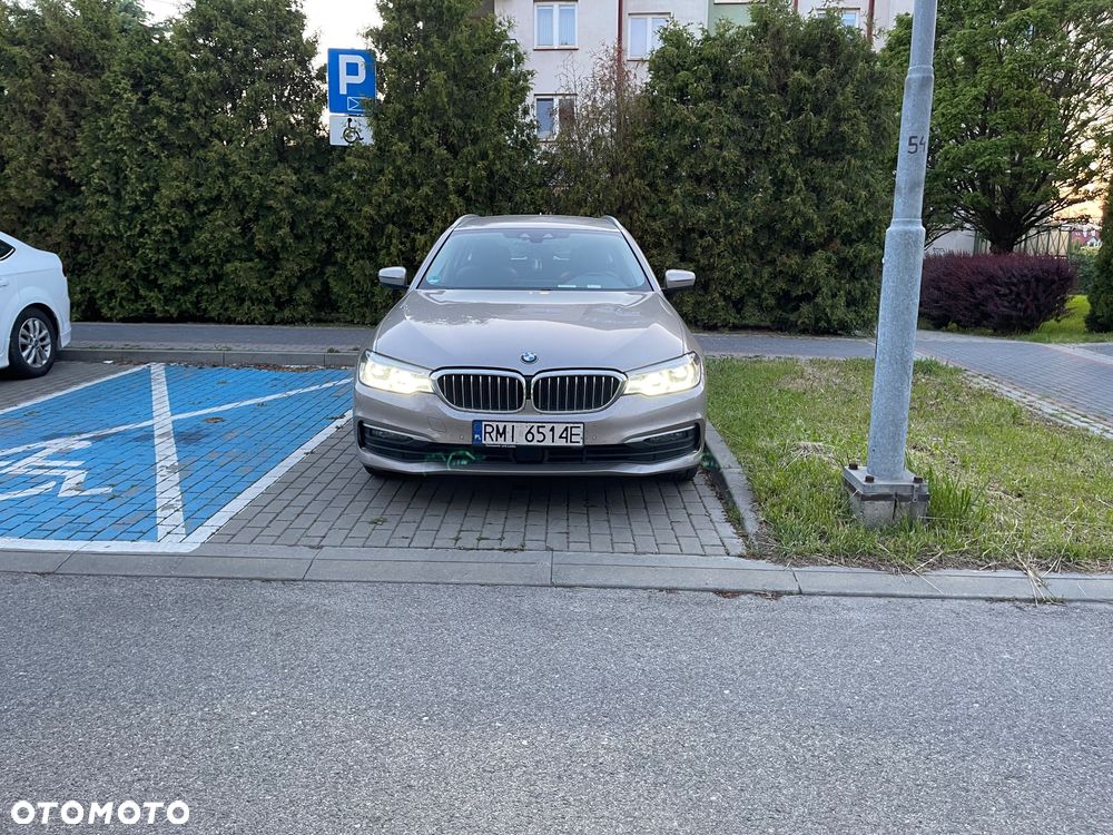BMW Seria 5 520d Touring - 6