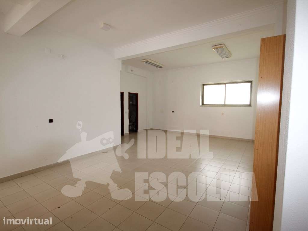 LOJA PARA COMERCIO 175 000€ - Grande imagem: 4/11