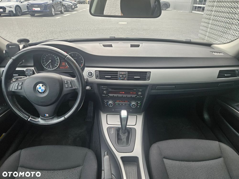 BMW Seria 3 318i - 13