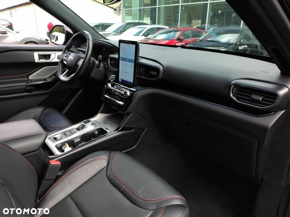 Ford Explorer 3.0 EcoBoost PHEV 4WD ST-Line - 36
