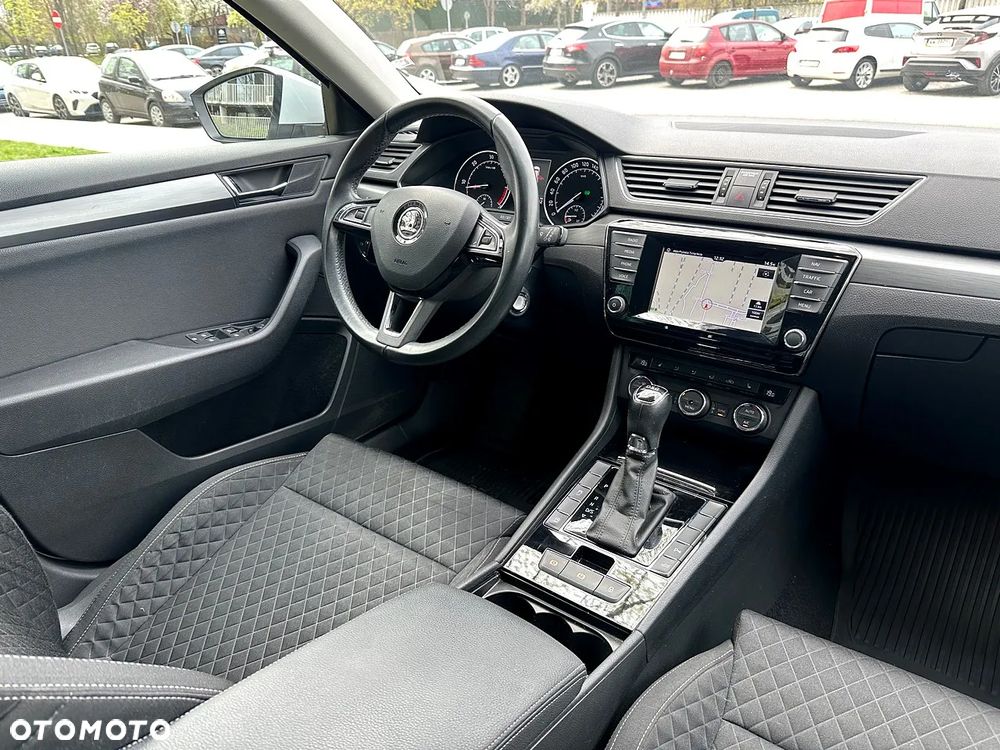 Skoda Superb 2.0 TDI Style DSG - 14