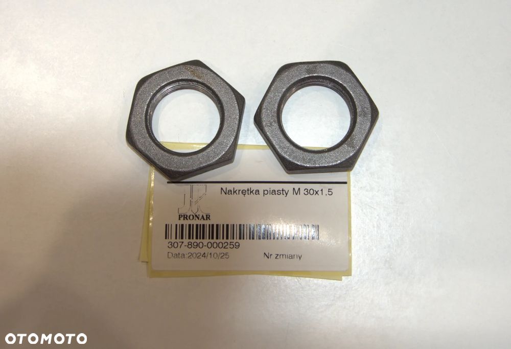 Nakrętka piasty - 1