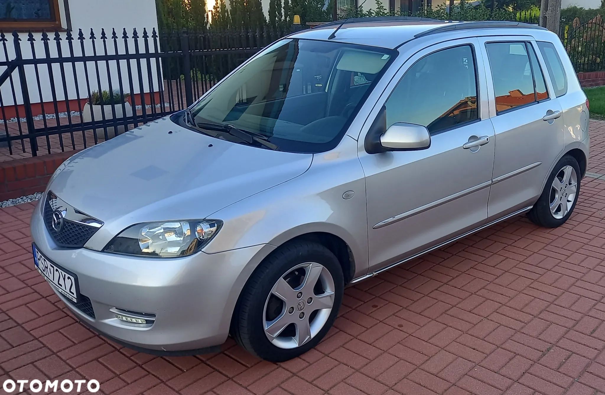 Mazda 2 - 1