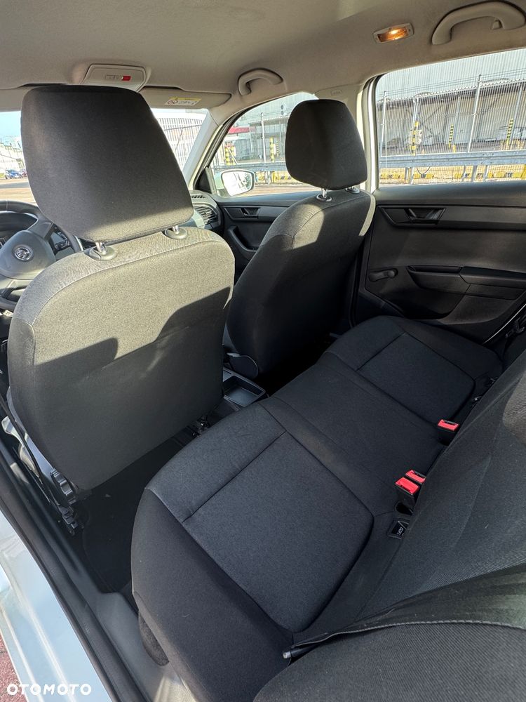 Skoda Fabia 1.0 MPI Active - 21