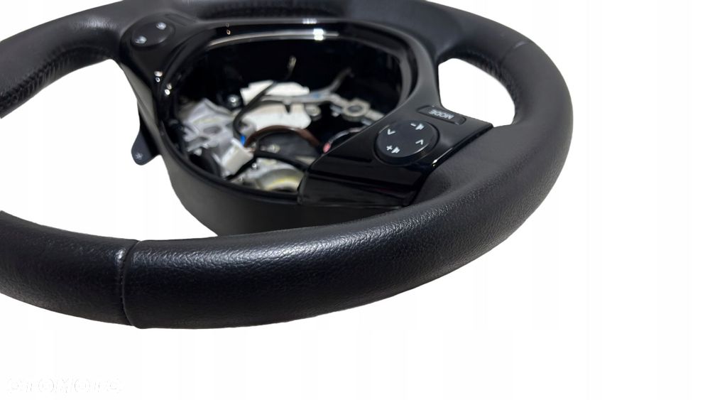 KIEROWNICA WIELOFUNKCYJNA SKÓRA SKÓRZANA ŁOPATKI AUTOMAT PEUGEOT 108 - 7