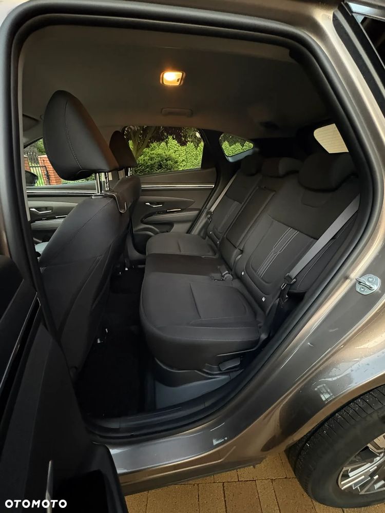 Hyundai Tucson 1.6 T-GDi HEV Executive 2WD - 16
