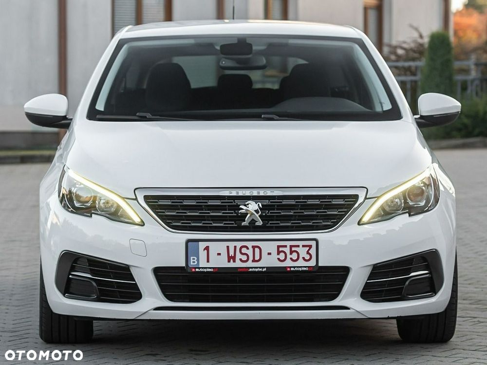 Peugeot 308 1.5 BlueHDi Allure Pack S&S - 11