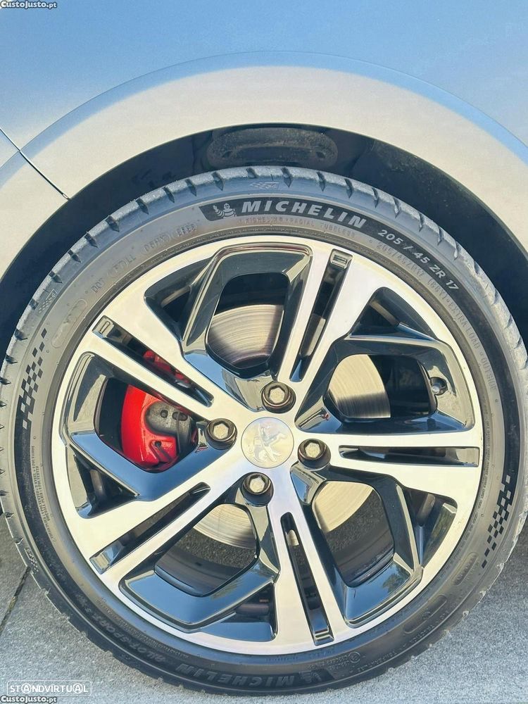 Peugeot 208 GTI e-THP STOP & START 30th - 12