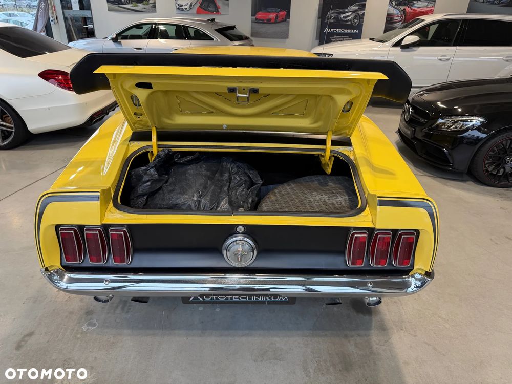 Ford Mustang - 20