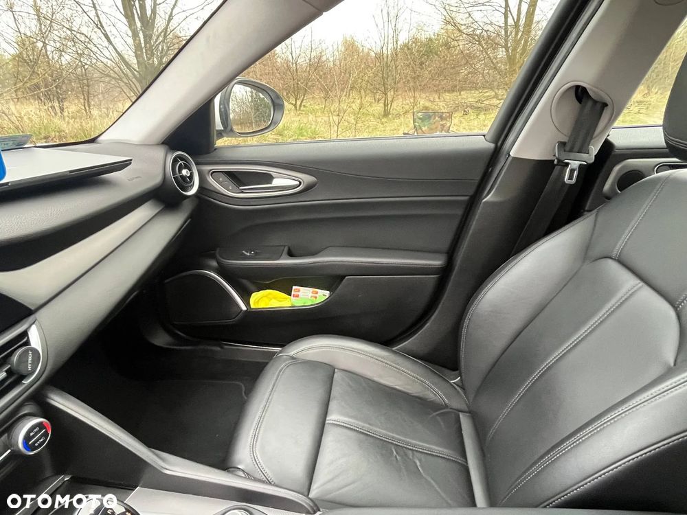 Alfa Romeo Giulia 2.0 Turbo Veloce - 14