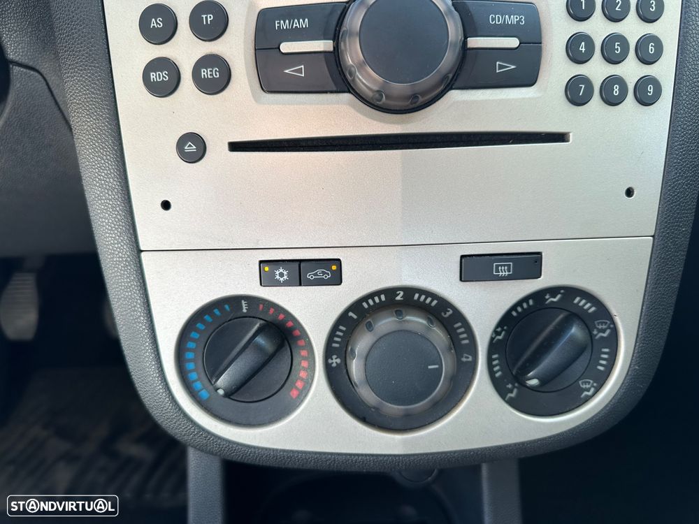 Opel Corsa 1.3 CDTI Enjoy EcoFLEX - 26