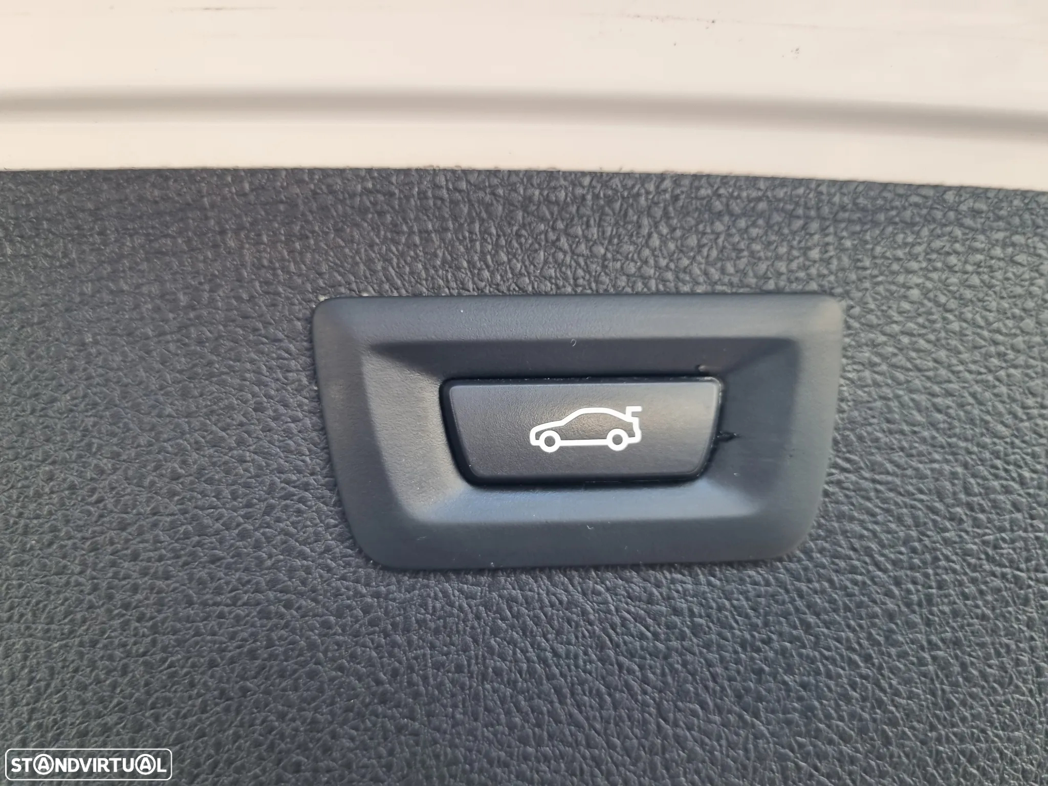BMW 320 d Touring Auto Pack M - 35