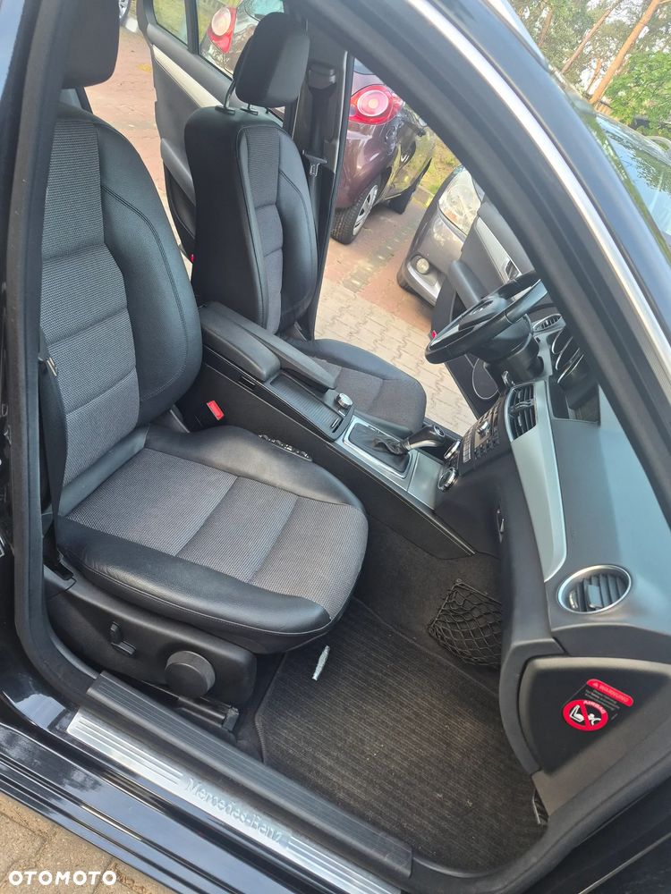 Mercedes-Benz Klasa C 180 (BlueEFFICIENCY) 7G-TRONIC Avantgarde - 12