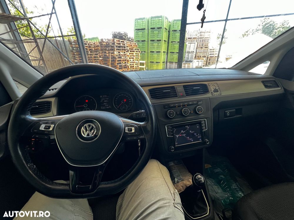 Volkswagen Caddy Maxi - 8