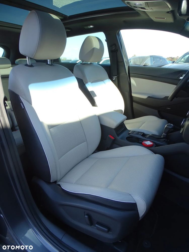 Hyundai Tucson blue 1.6 CRDi 2WD DCT Premium - 23